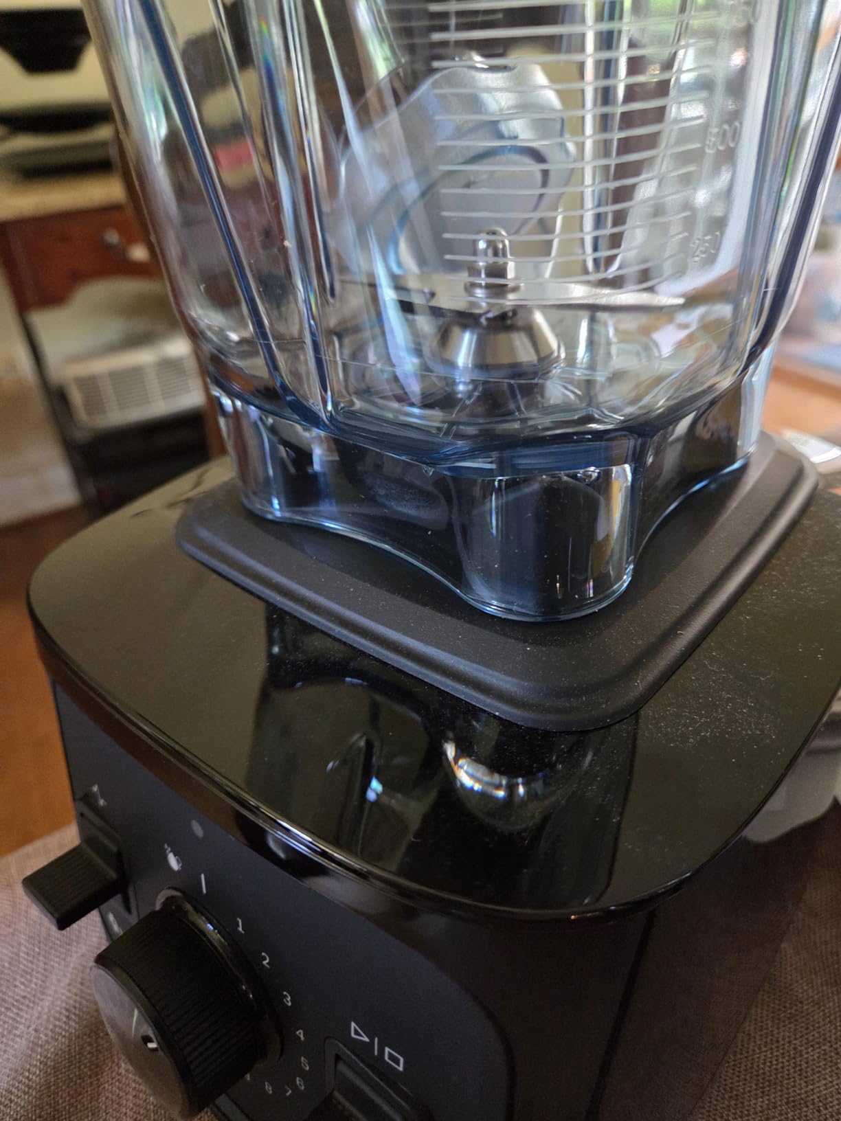 Vitamix VX1 Professional-Grade Blender, 64 oz. Container, Black customer photo 1