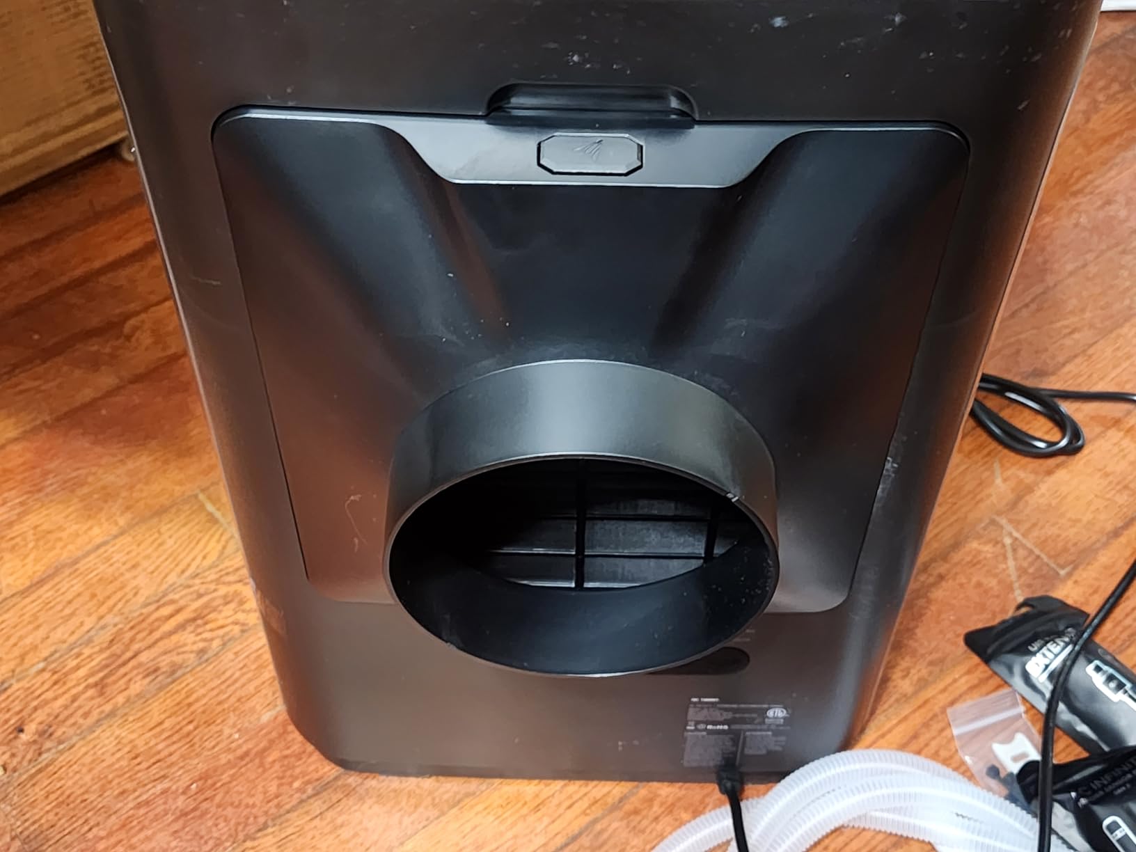 AC Infinity HYDRONE 7, Smart Plant Dehumidifier, Humidity and VPD Control customer photo 1