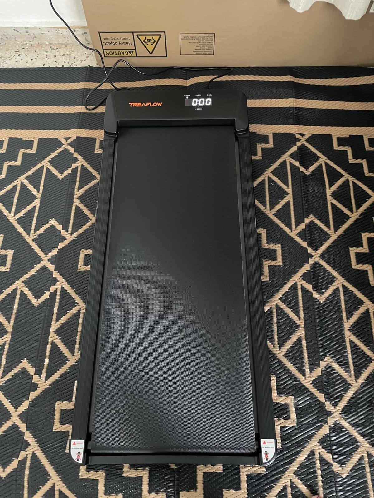 TREAFLOW Treadmills for Home, 25% Auto Incline Folding Treadmill, 3.5HP customer photo 1