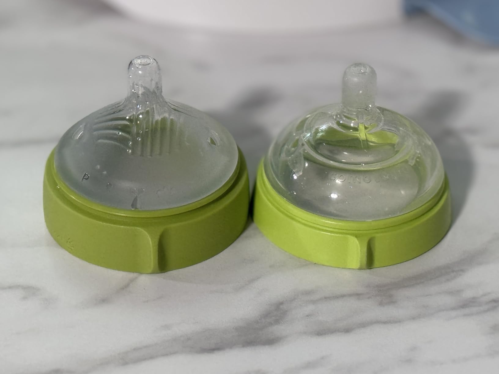 Comotomo Silicone Baby Bottle Gen 2 – 2026 Release (8oz) – Soft, Wide-Neck Bottle for Comfortable Feeding with Dual Anti Colic Vents (Includes Medium Flow Nipples), Green customer photo 2