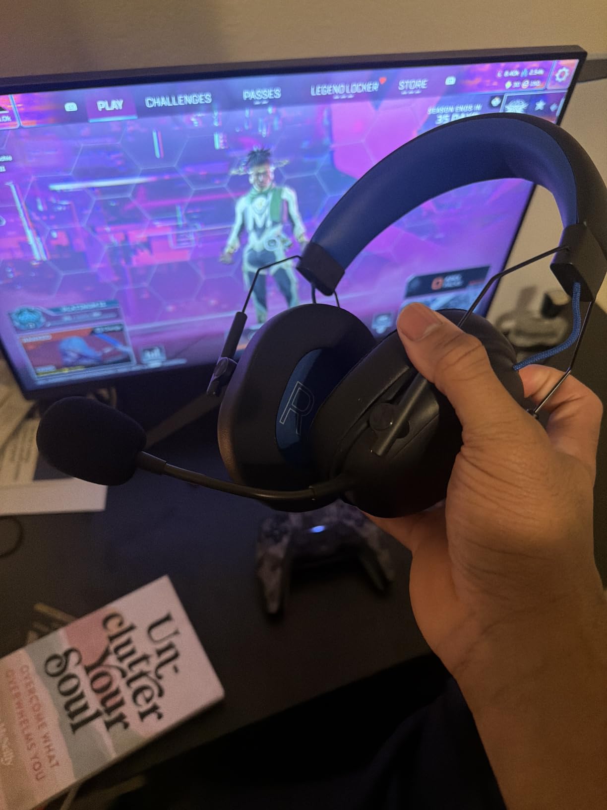 Razer BlackShark V3 X HyperSpeed Wireless PS5 Gaming Headset, White | 50mm Drivers, Cardioid Mic, 2.4 GHz, Bluetooth, Works with PC, Mac, Nintendo Switch, Smartphone, 70 Hr Battery customer photo 2