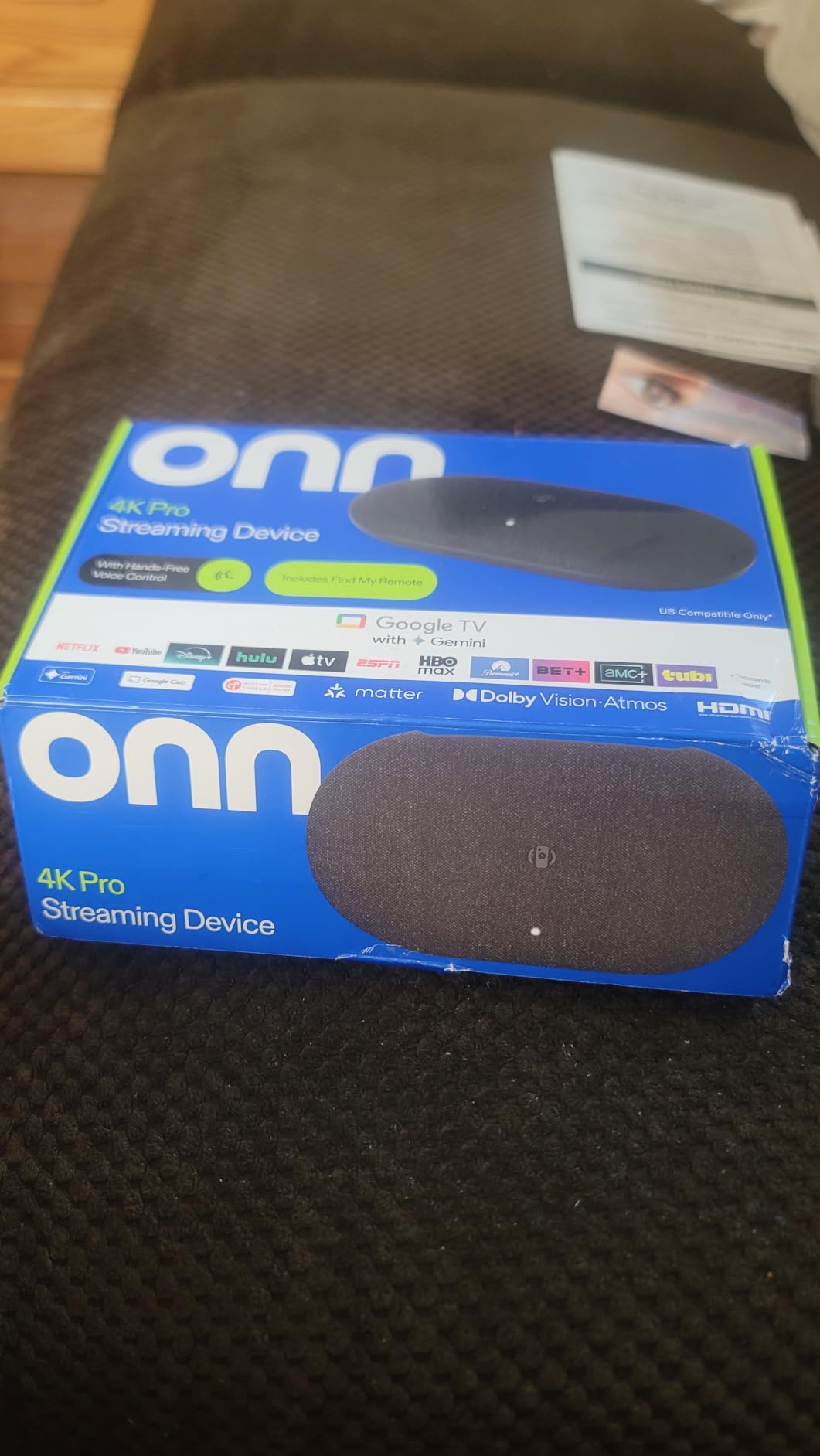 IT'S BRAZILIAN onn 4K Pro Streaming Device, Google TV with Gemini* - Ultra-Fast Streaming, Stunning 4K UHD, 32GB Storage, 3GB RAM, Dolby Vision & Atmos, Find My Remote with Backlight, Ethernet Port customer photo 1