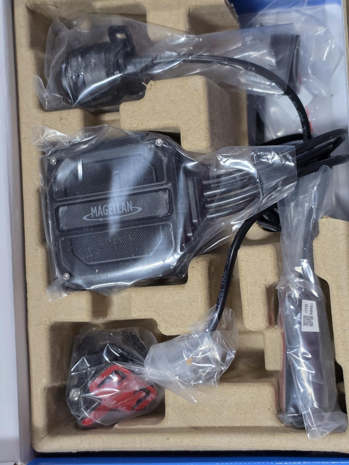 Magellan Motorcycle Dash Cam 2.5K Front and Rear, HDR, GPS, WiFi, IP67 | Sony STARVIS 2 Night Vision, 3-in-1 Parking Mode, 64GB Card Included, Voltage Control, App Control customer photo 2