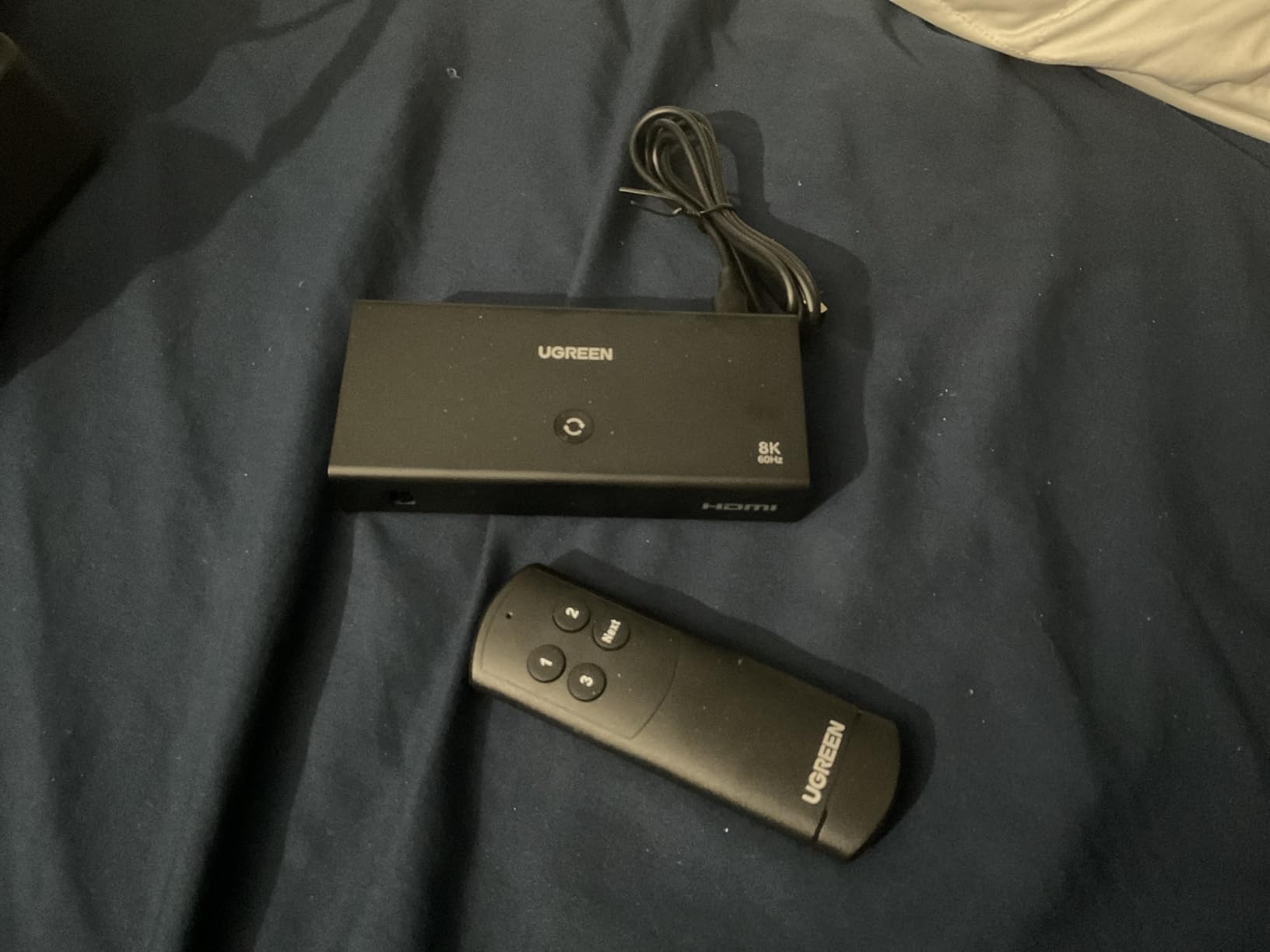 UGREEN 8K@60Hz HDMI 2.1 Switch 3 in 1 Out, with Remote, VRR, 4K@240Hz customer photo 1