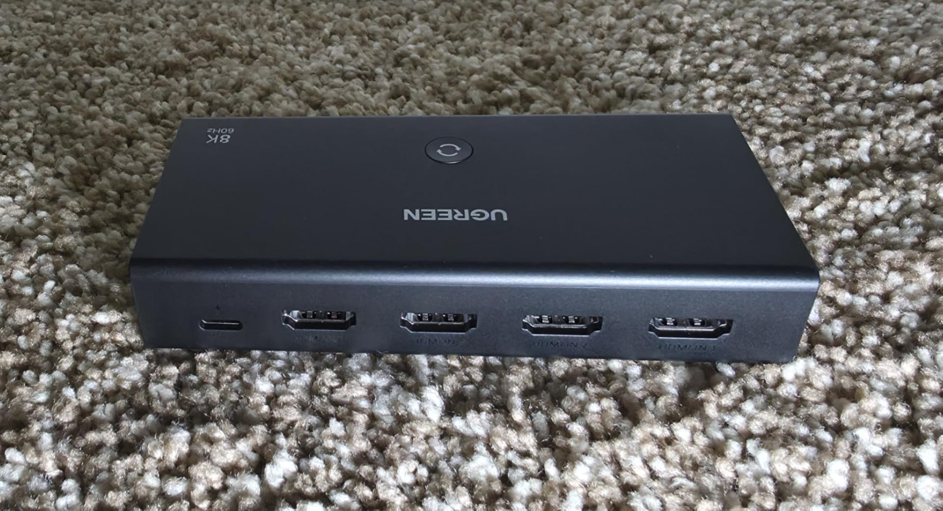 UGREEN 8K@60Hz HDMI 2.1 Switch 3 in 1 Out, with Remote, VRR, 4K@240Hz customer photo 2