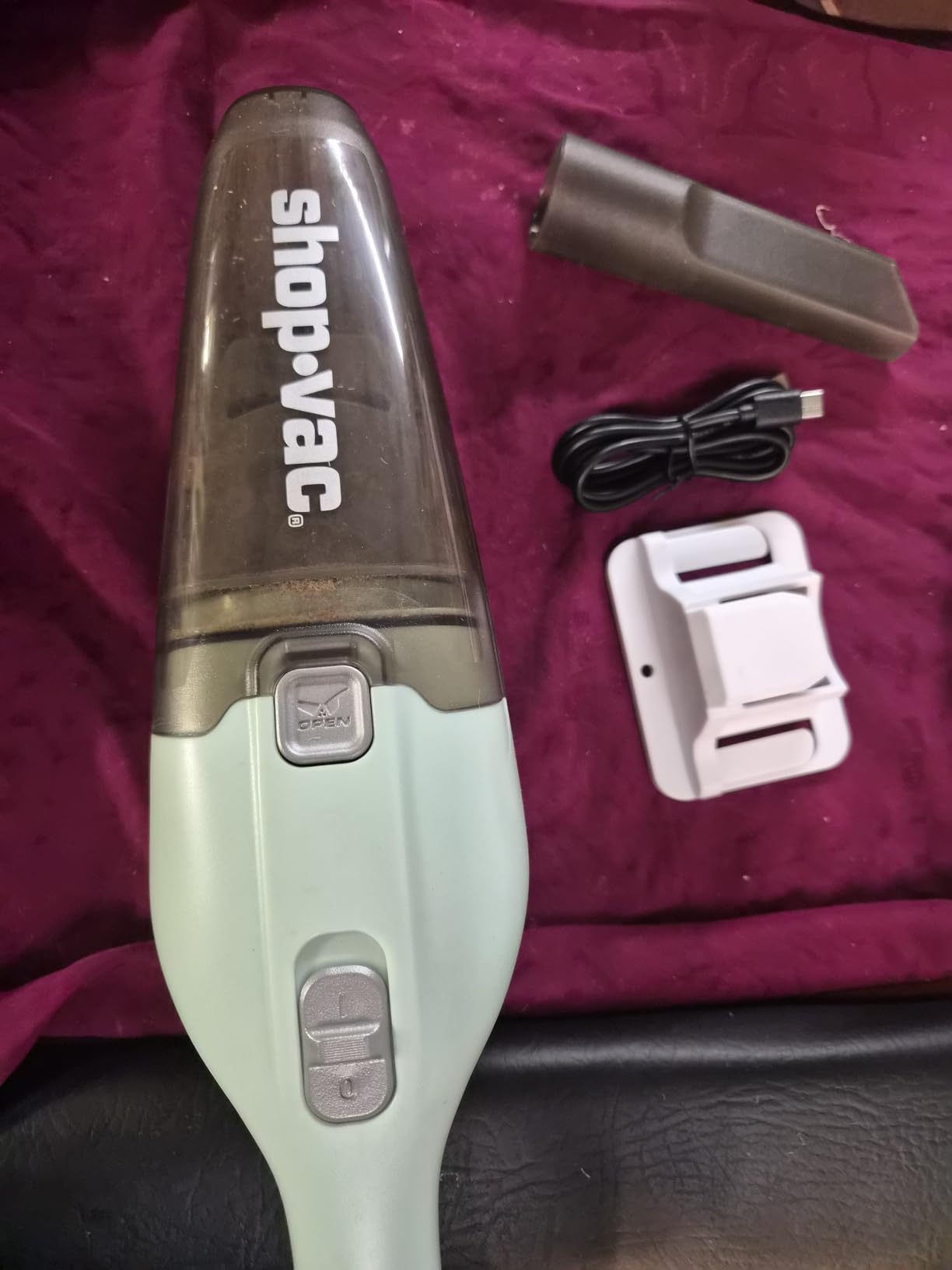 Shop-Vac Wet/Dry Handheld Vacuum Cordless, Wall-Mounted Hand Vac, White customer photo 1