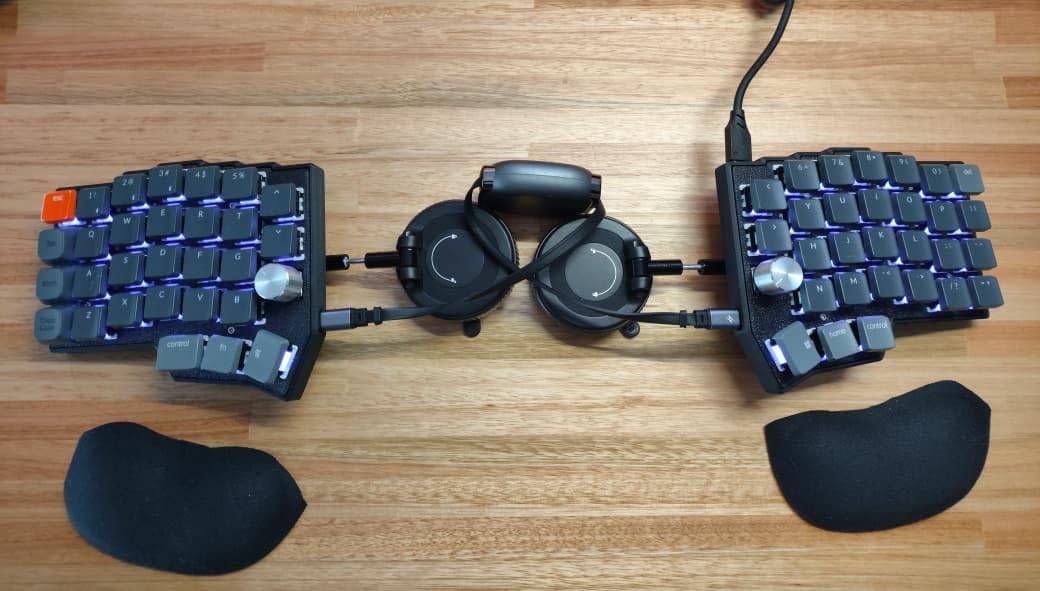 YIVU Borne 4x6 Split Mechanical Keyboard, Extended Corne Layout Ergonomic Keyboard, QMK/Vial Programmable, Hot Swappable RGB with Dual Rotary Encoders, Ready-to-Use Custom Keyboard for Coding customer photo 2