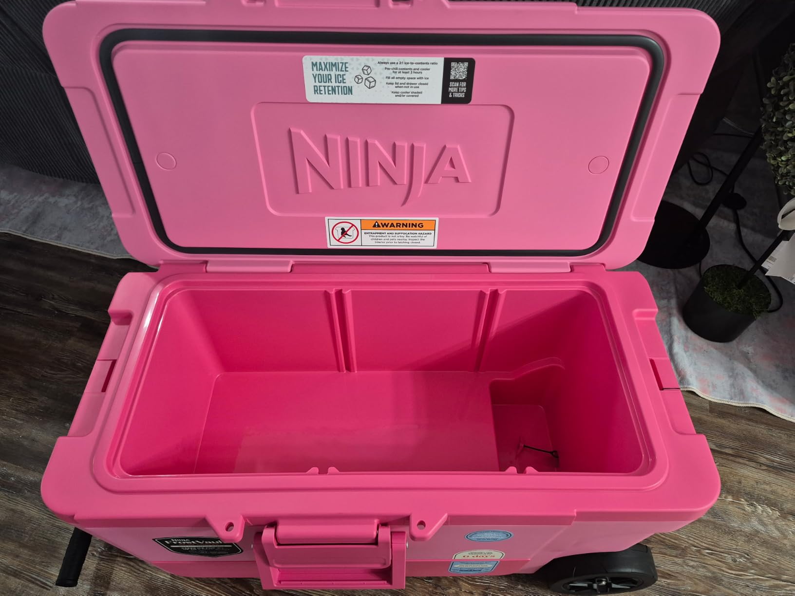 Ninja FrostVault™ 65qt Cooler with Wheels, Dry Storage, Spanish Moss customer photo 1