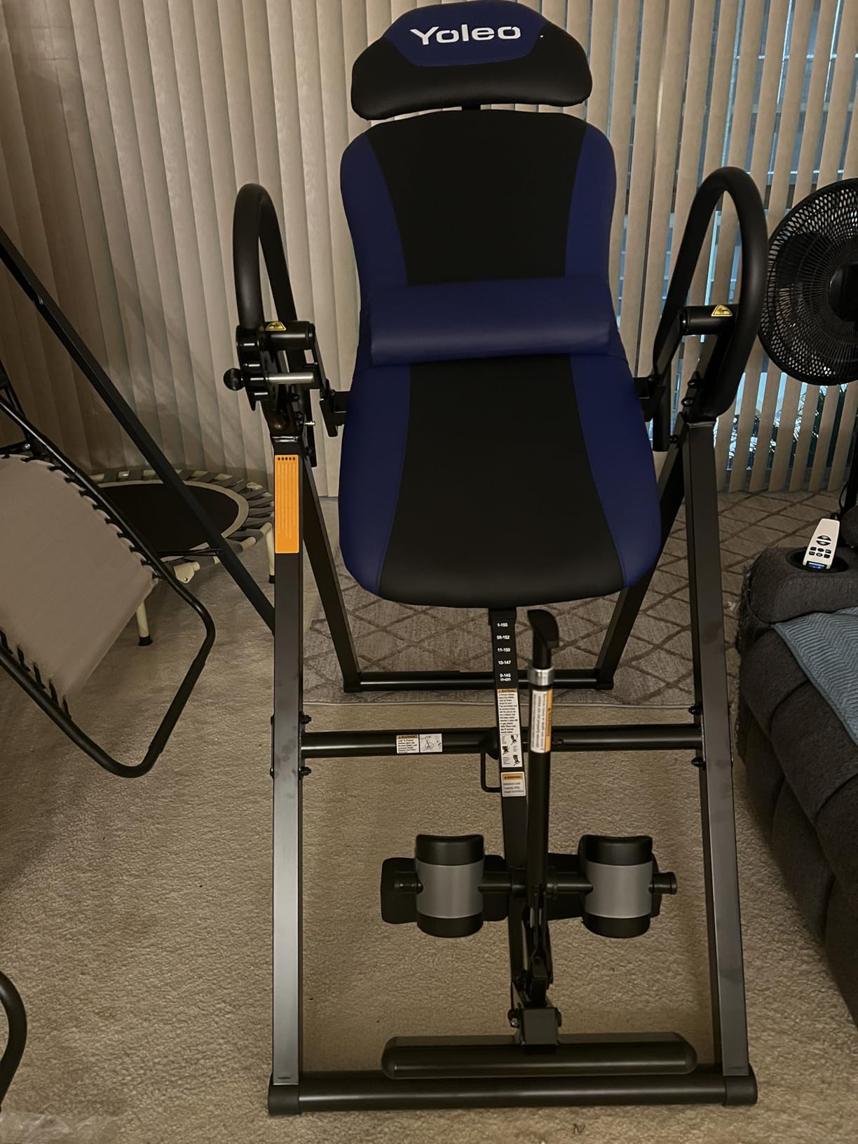 YOLEO Inversion Table for Back Pain w/Removable Lumbar Pad ITX320 customer photo 1