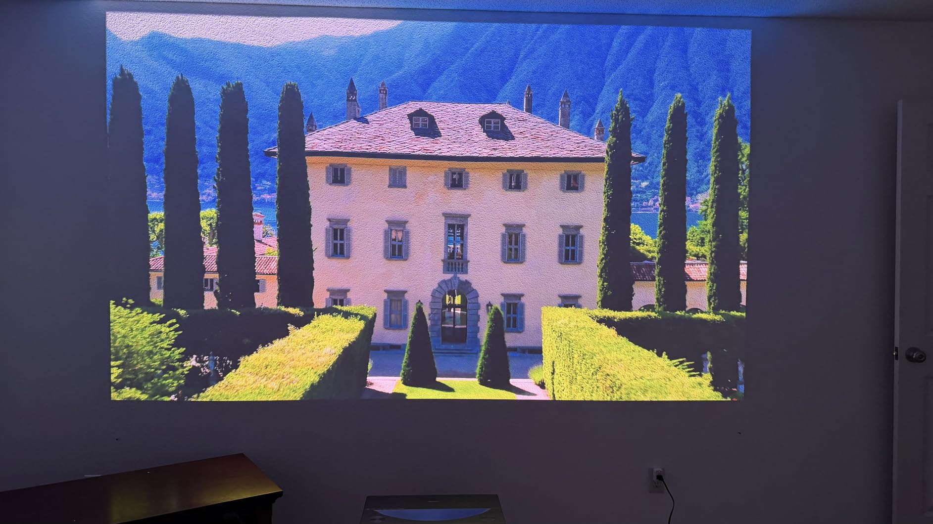 Hisense PX4-Pro Ultra Short Throw RGB Laser Cinema,3500 ANSI Lumens,6500:1 Contrast,Iris Lens,80