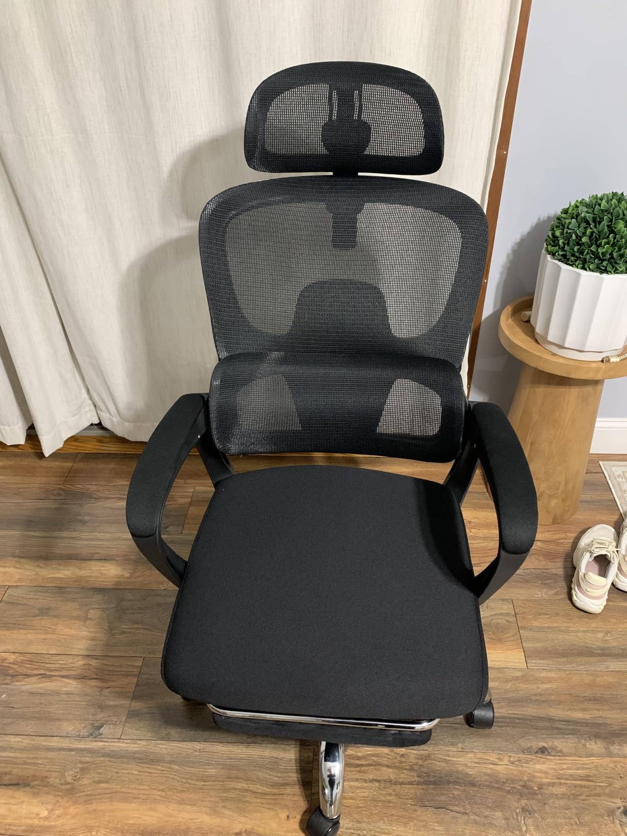 Ergonomic Office Chair with Footrest, 90-145° Reclining Mesh Desk Chair | Adjustable Lumbar Support & Headrest, High Back Mesh Computer Chair for Home Office/Gaming, 350lbs Capacity customer photo 1