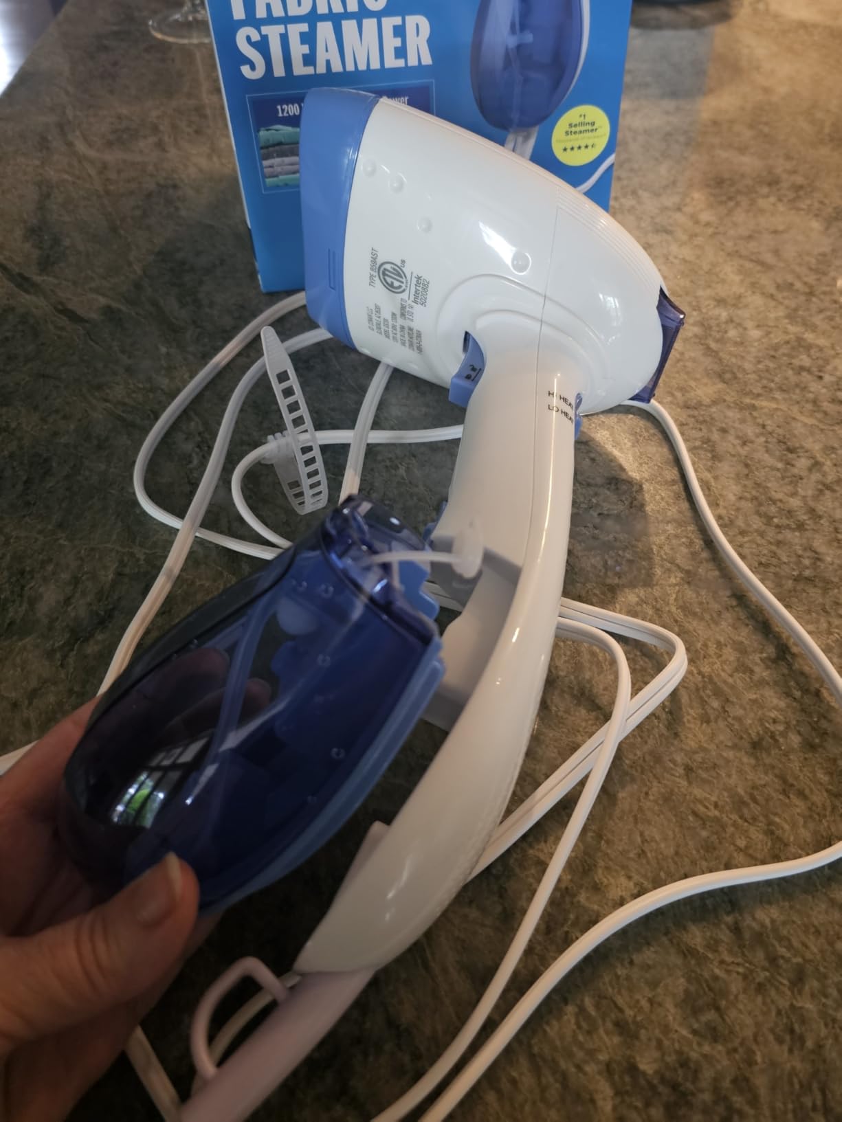 Conair Handheld Garment Steamer for Clothes, ExtremeSteam 1200W, Portable Handheld Design,White/Blue customer photo 1