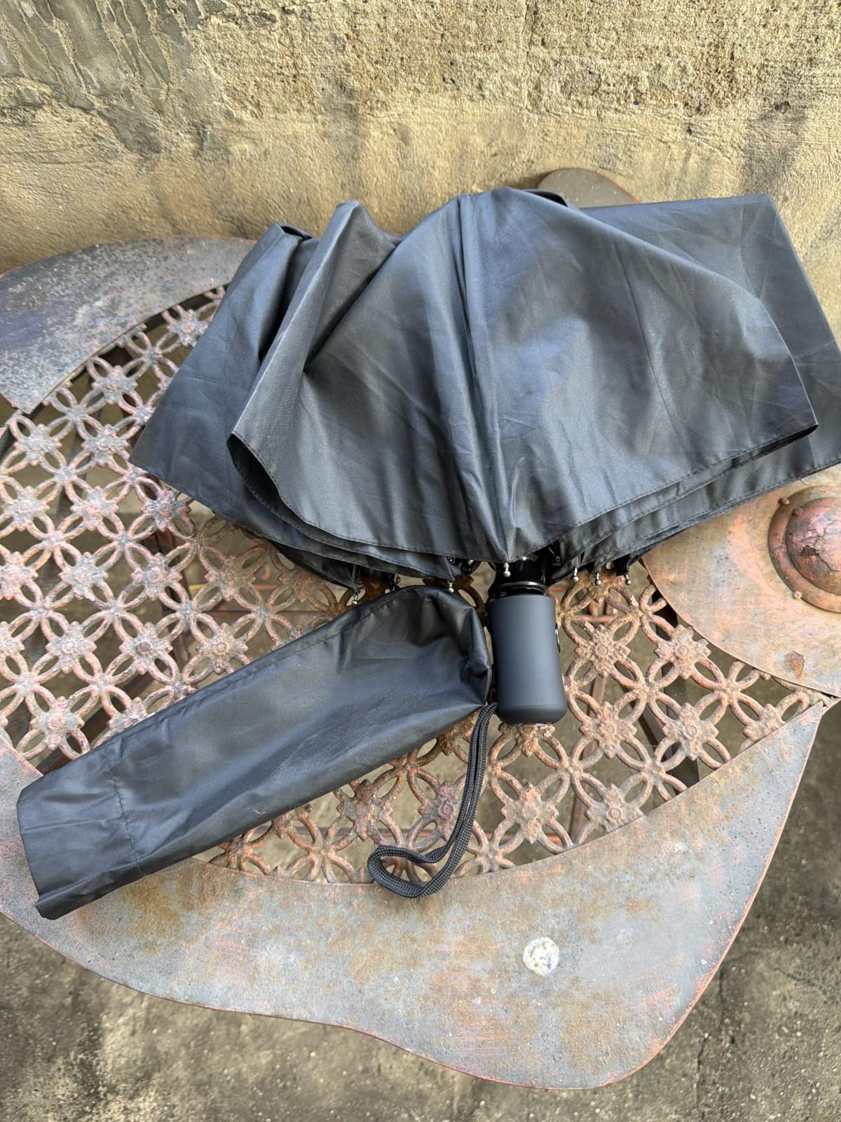 Rain-Mate Windproof Compact Umbrellas for Rain - Strong Reinforced Fiberglass Rib Design & Auto Open & Close - Portable Folding Travel Umbrella - Lightweight & Packable for Women & Men, Easy Collapse customer photo 2