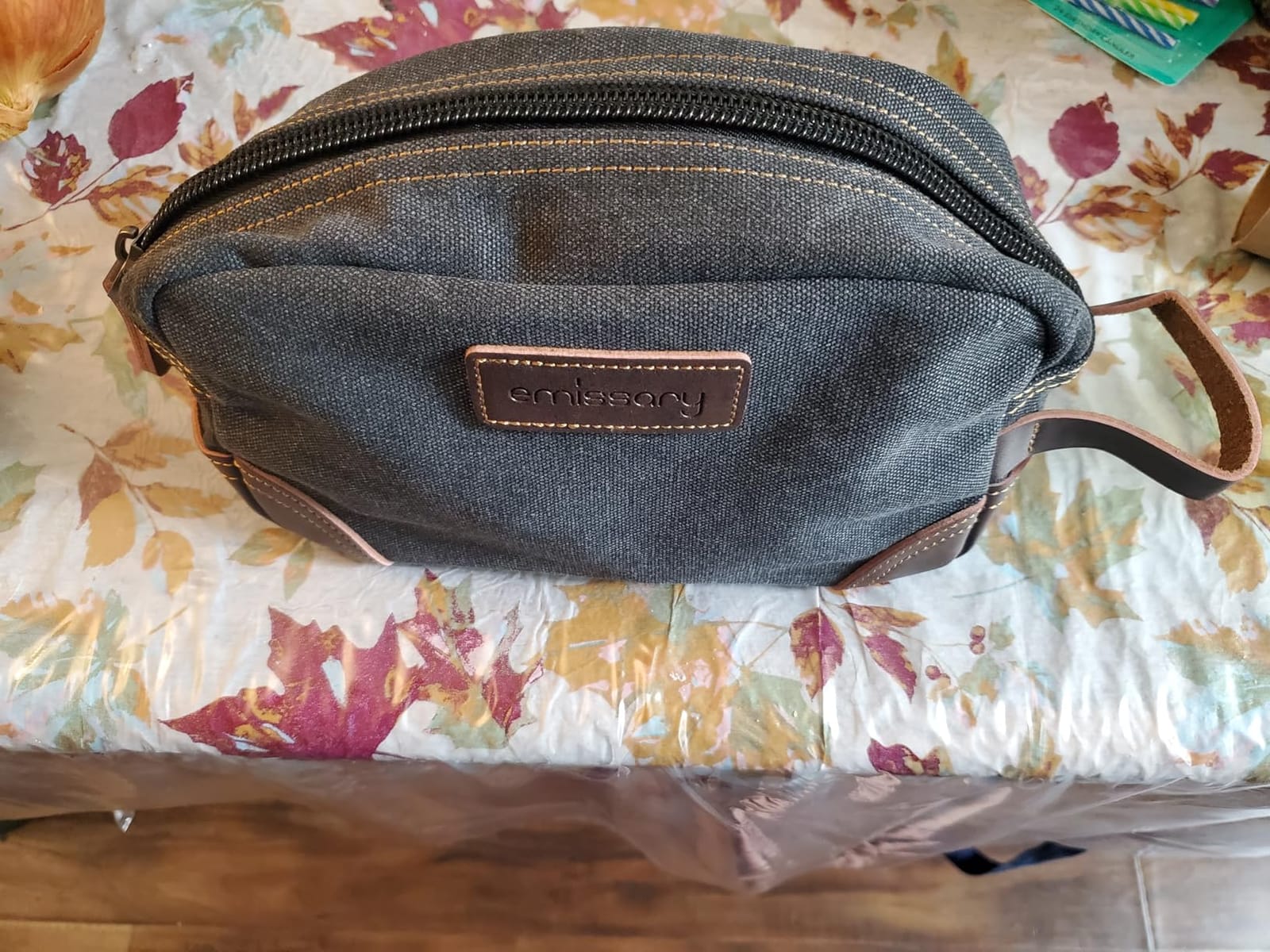 emissary Men's Canvas Travel Toiletry Bag, Leather Dopp Kit - Gray customer photo 1