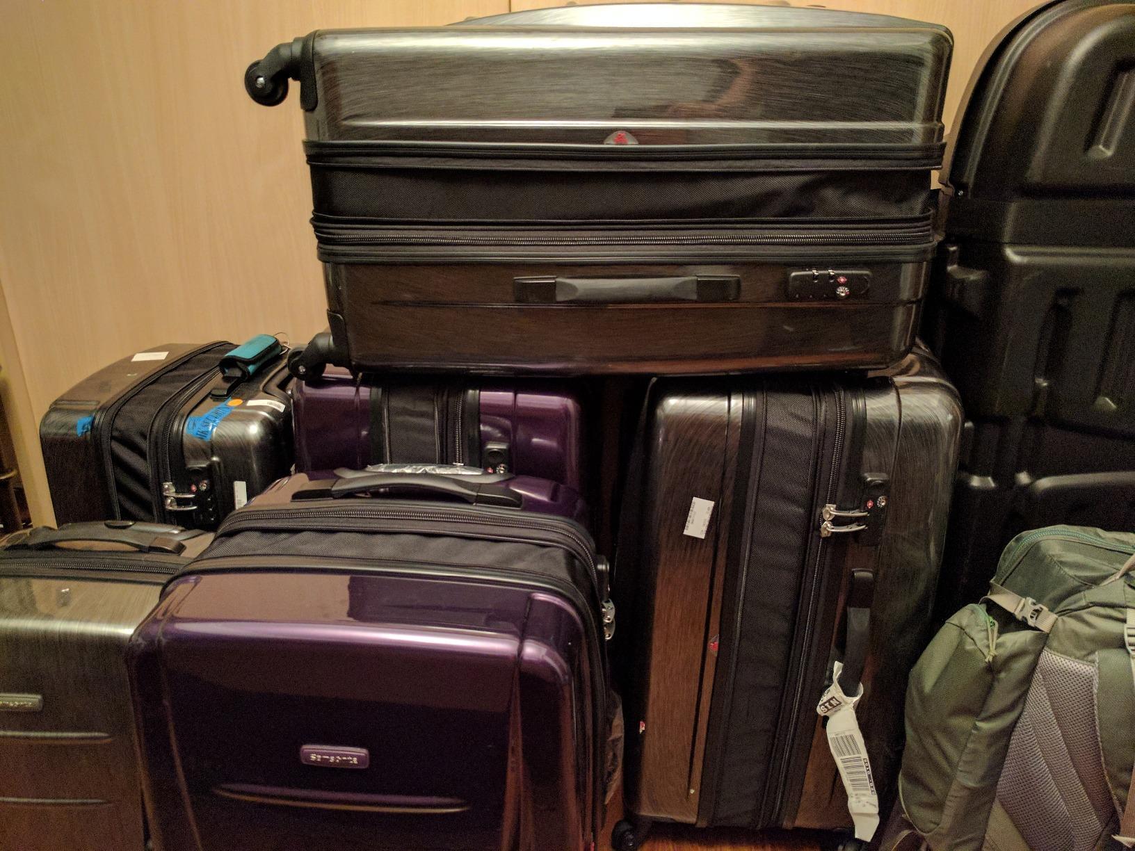 Samsonite Winfield 2 Hardside Expandable Luggage with Spinner Wheels, Ice Blue, Checked-Large 28-Inch customer photo 1