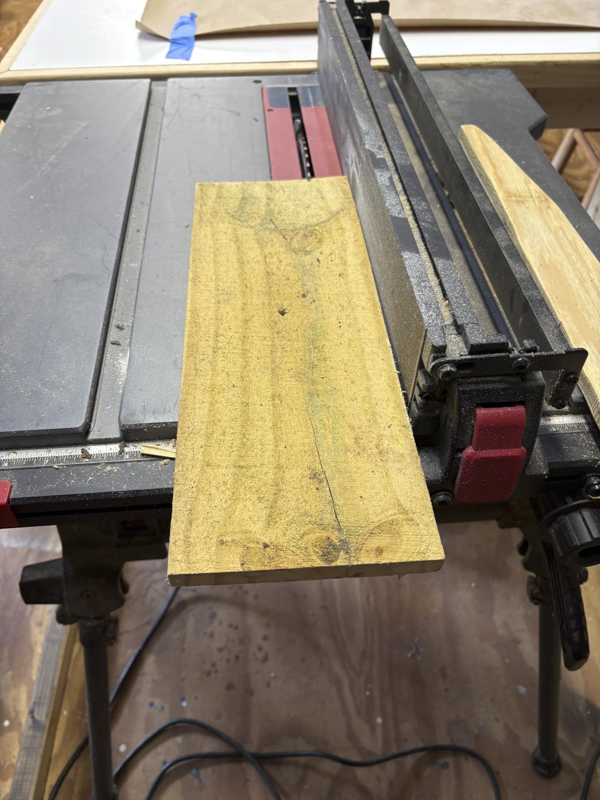 SKIL 15 Amp 10-Inch Jobsite Table Saw with Folding Stand-TS6307-00 customer photo 2