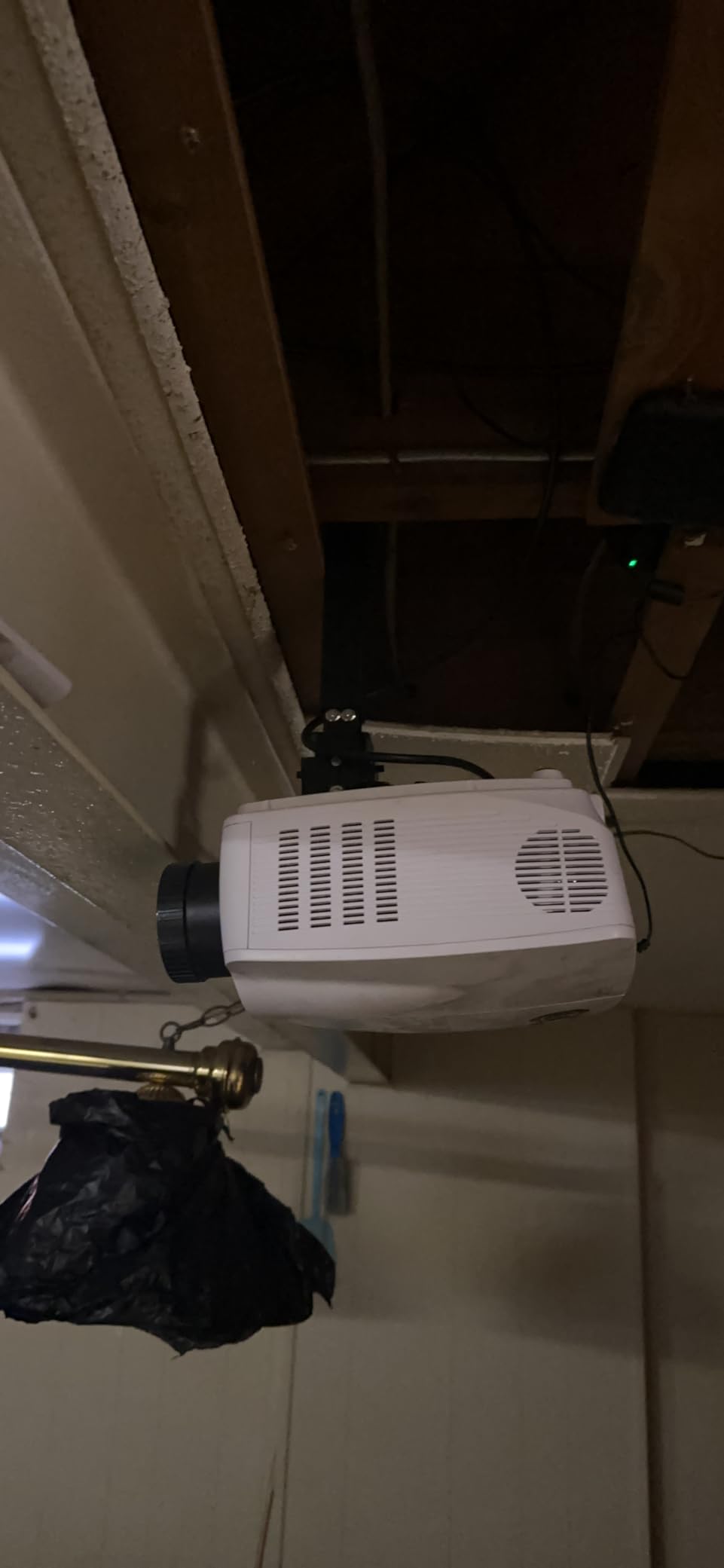 Projector Mount Wall or Ceiling Projection Mount Bracket with Adjustable Height and Extendable Arms Mounts for Home and Office Projector customer photo 2