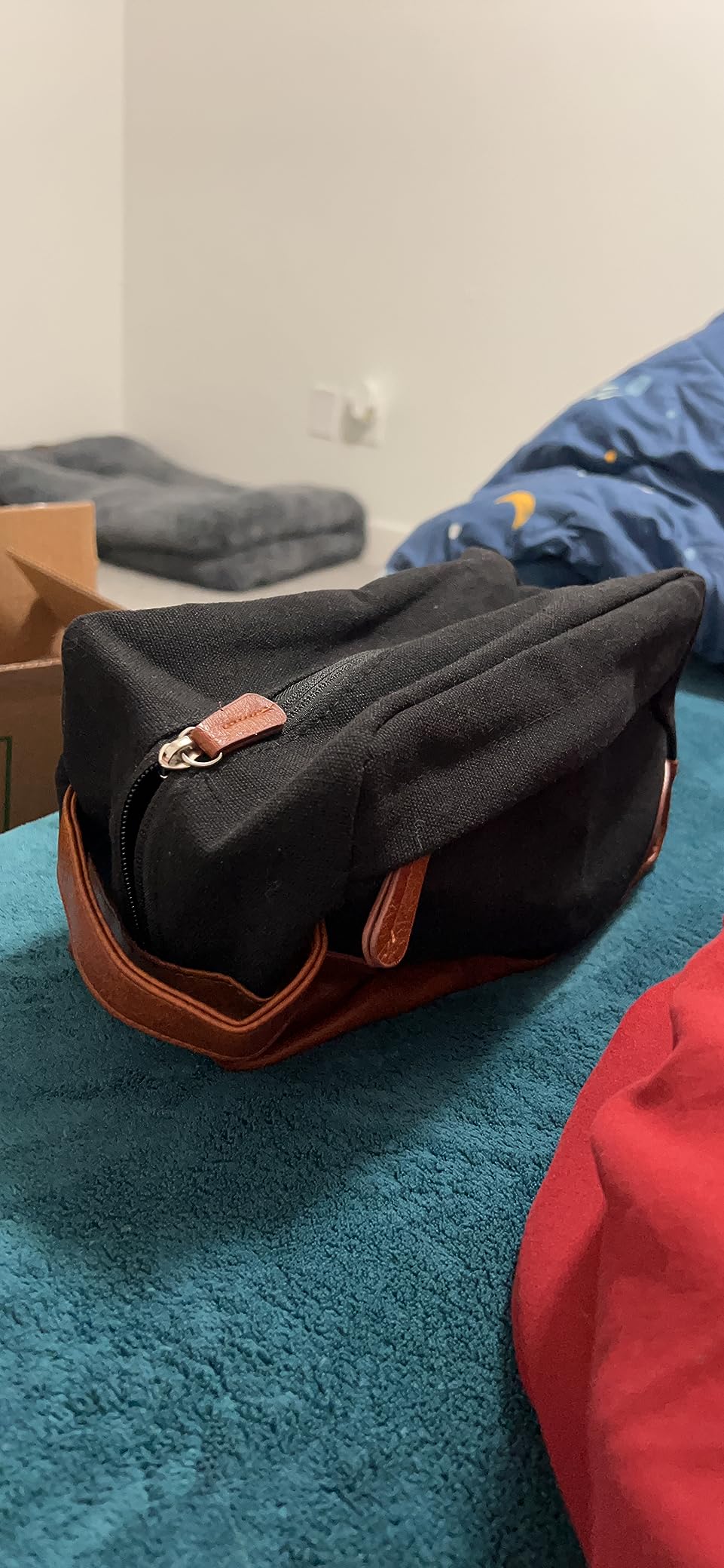 Vorspack Canvas Travel Toiletry Bag for Men, Medium, Black customer photo 1