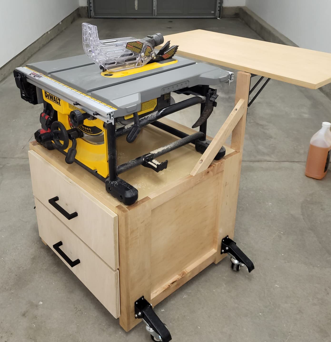 DEWALT Portable Table Saw with Stand, 8-1/4 inch, up to 48-Degree Angle Cuts (DWE7485WS) customer photo 1
