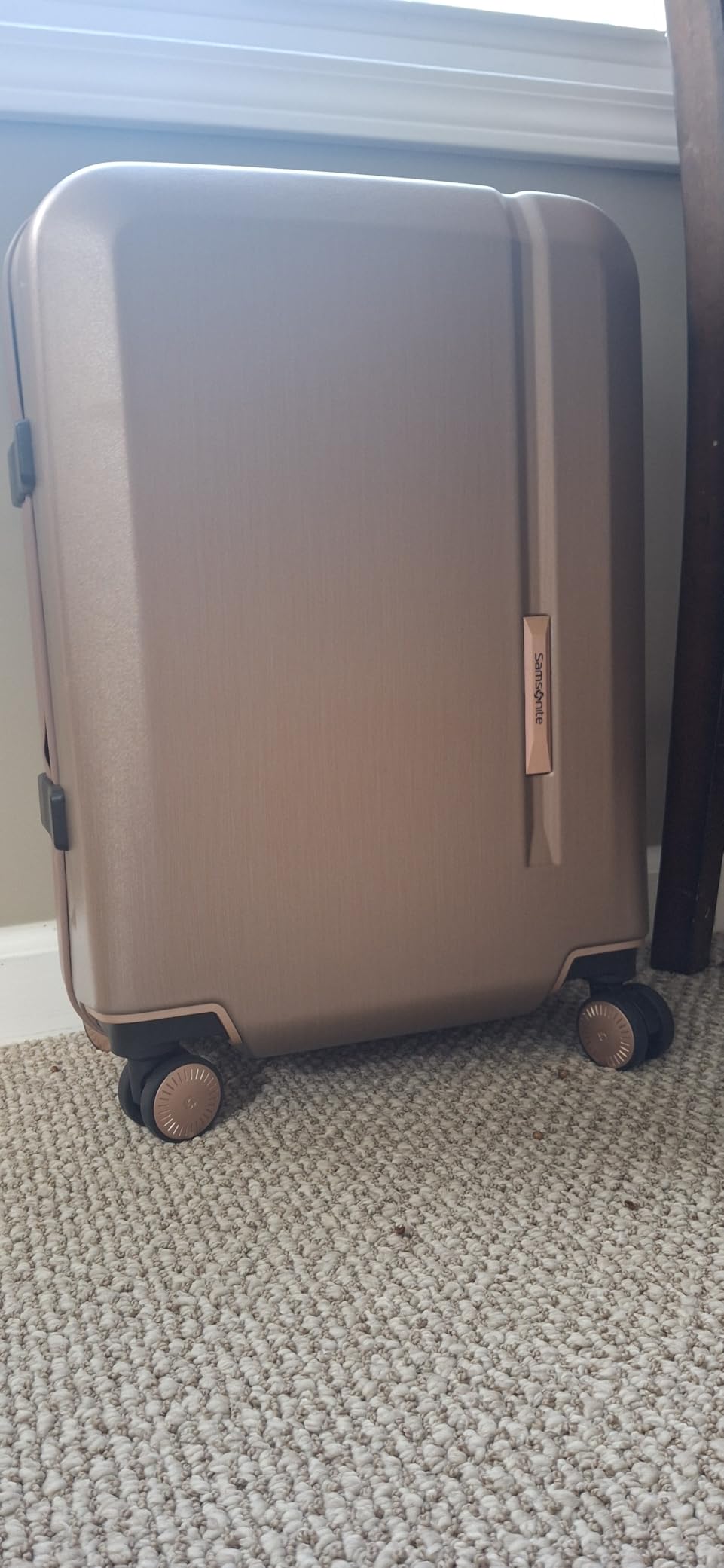 Travelpro Maxlite Air Cabernet Hardside Checked Luggage, 28-Inch customer photo 2