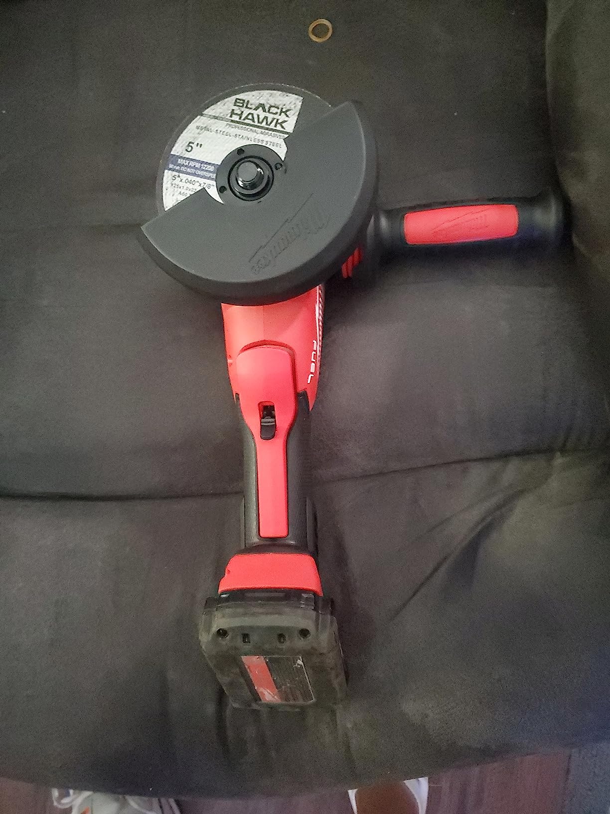 Milwaukee 2880-20 M18 Fuel Brushless Lithium-Ion 4-1/2 in. / 5 in. Cordless Small Angle Grinder with No-Lock Paddle Switch (Tool Only) customer photo 1