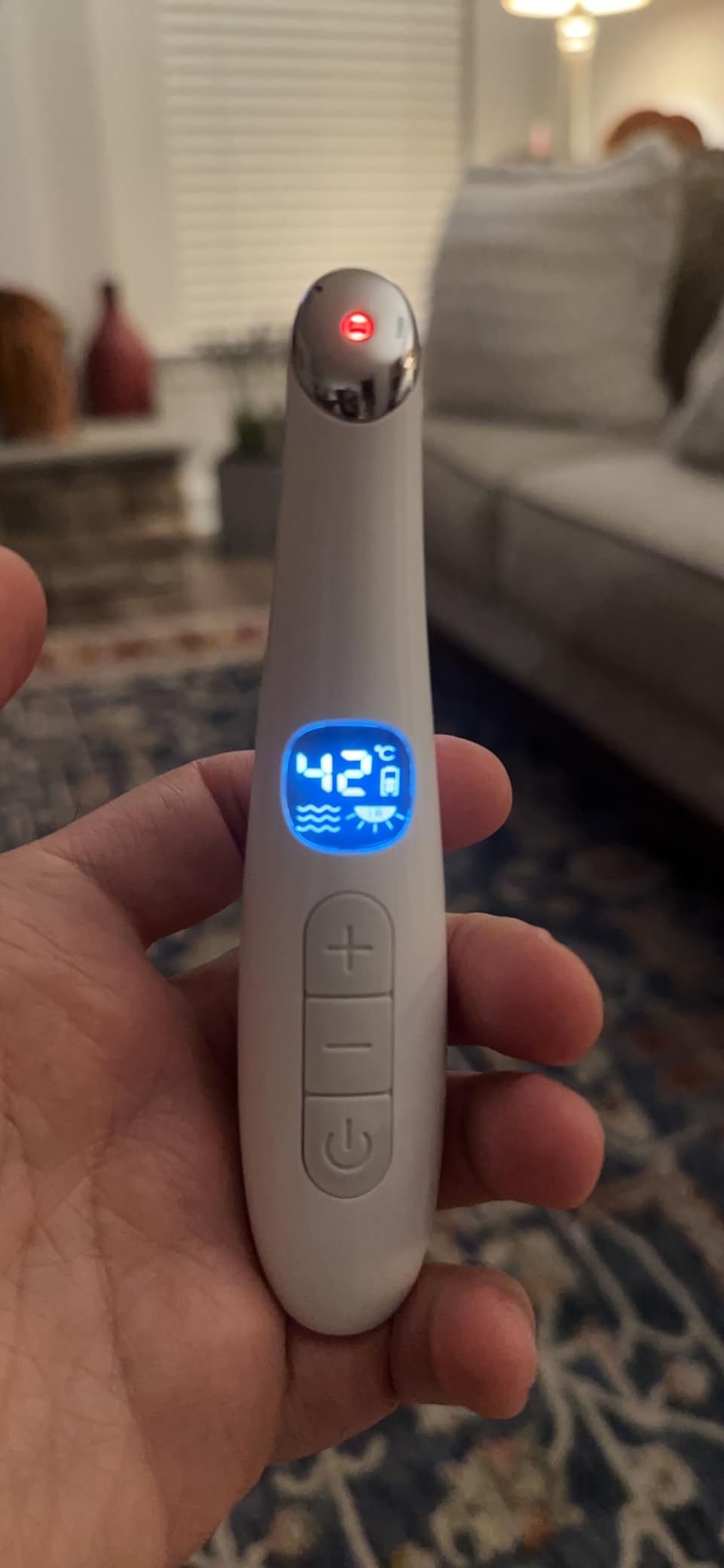 Heated Eye Wand, 3-in-1 Vibrating Eye Lift Wand, White customer photo 2