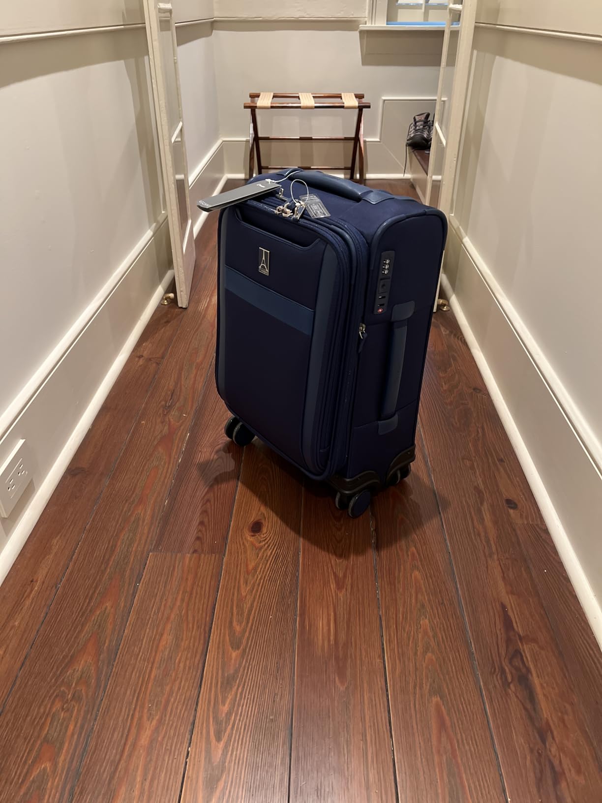 Travelpro VersaPack+ Softside Checked Luggage Suitcase, Navy Blue, 25-Inch customer photo 1