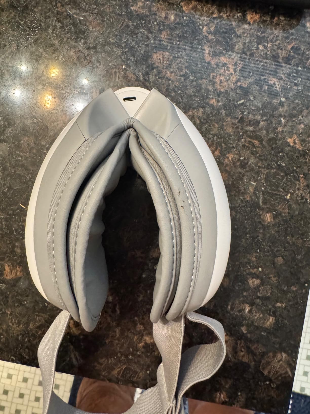 Eye Massager with Heat & Bluetooth Music, Massaging Eye Mask customer photo 2